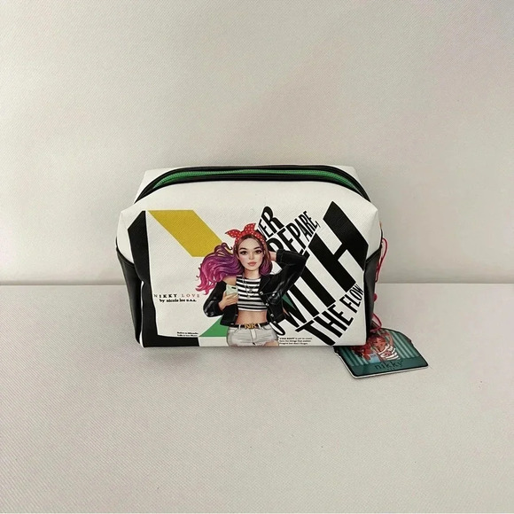Nikky By Nicole Lee Cosmetic Pouch Bag College Girl - Picture 2 of 6